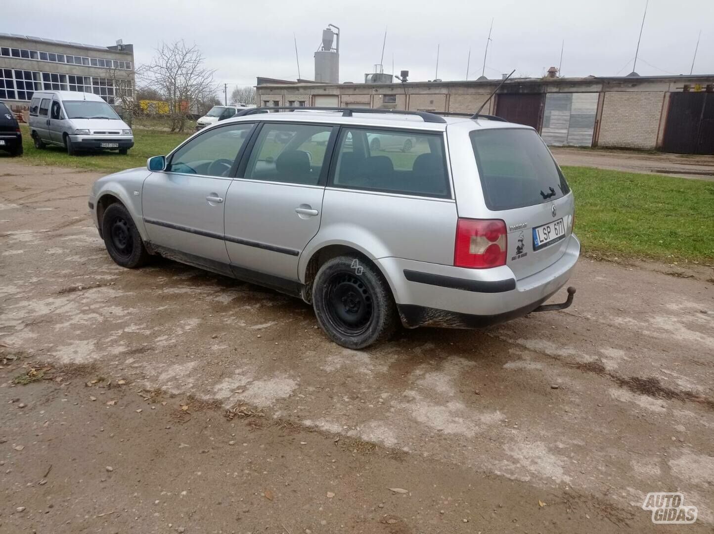 Volkswagen Passat 23095 2002 y