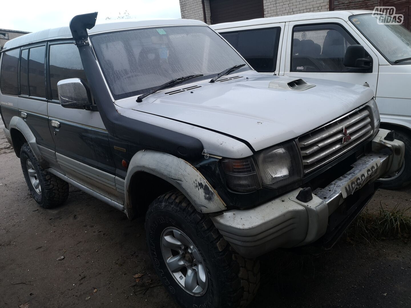 Mitsubishi Pajero 1996 y Off-road / Crossover