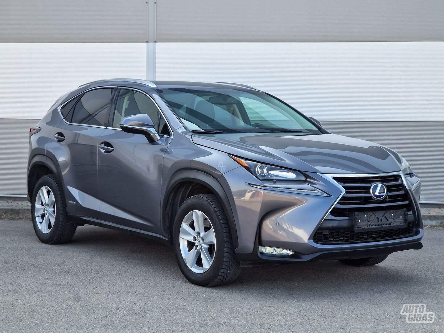 Lexus NX 300h I 2015 г