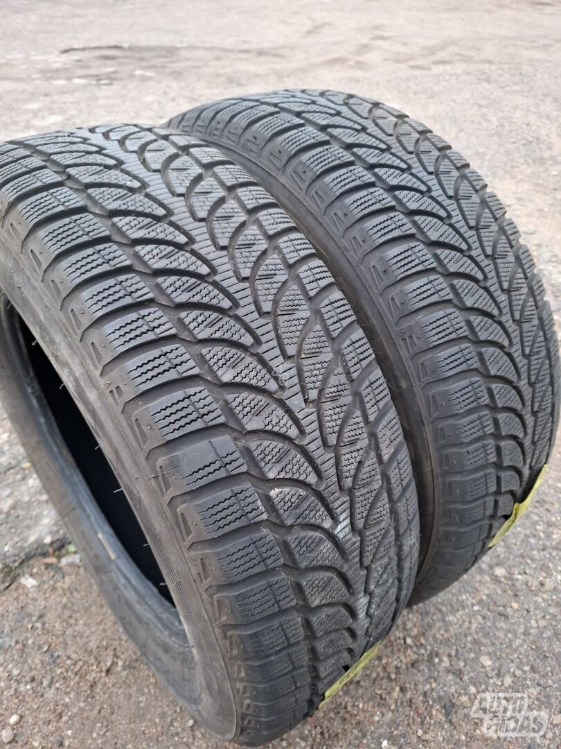 Bridgestone R16 зимние шины для автомобилей