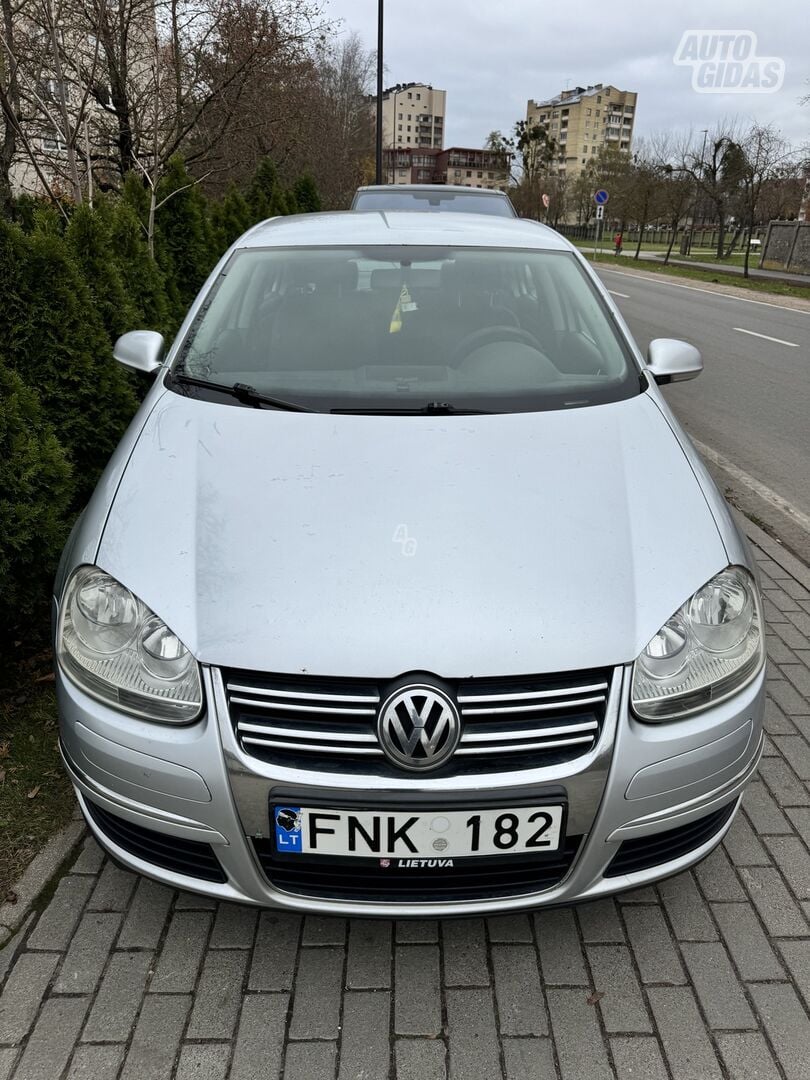 Volkswagen Jetta V 2008 y