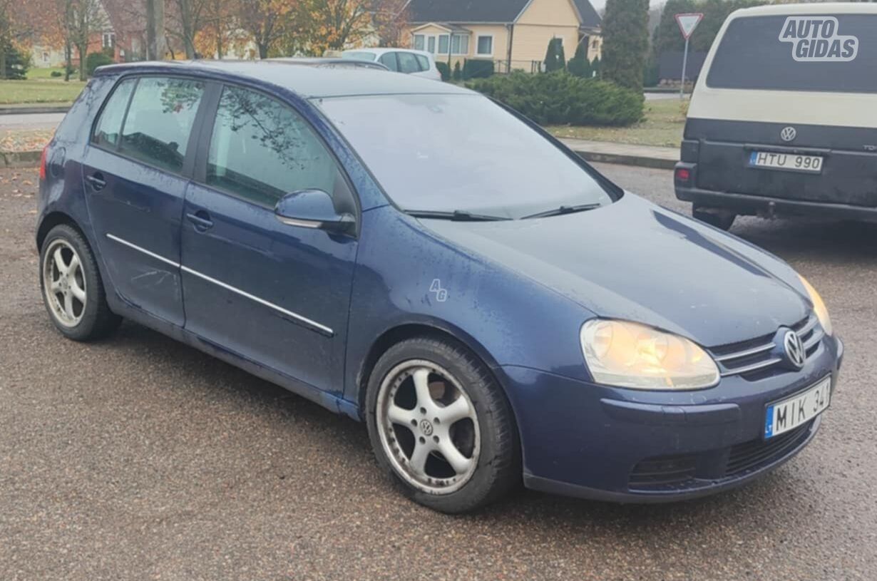 Volkswagen Golf 2006 y Sedan