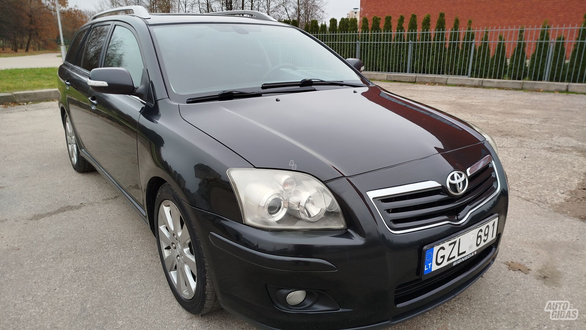 Toyota Avensis II D-4D Prestige 2008 y