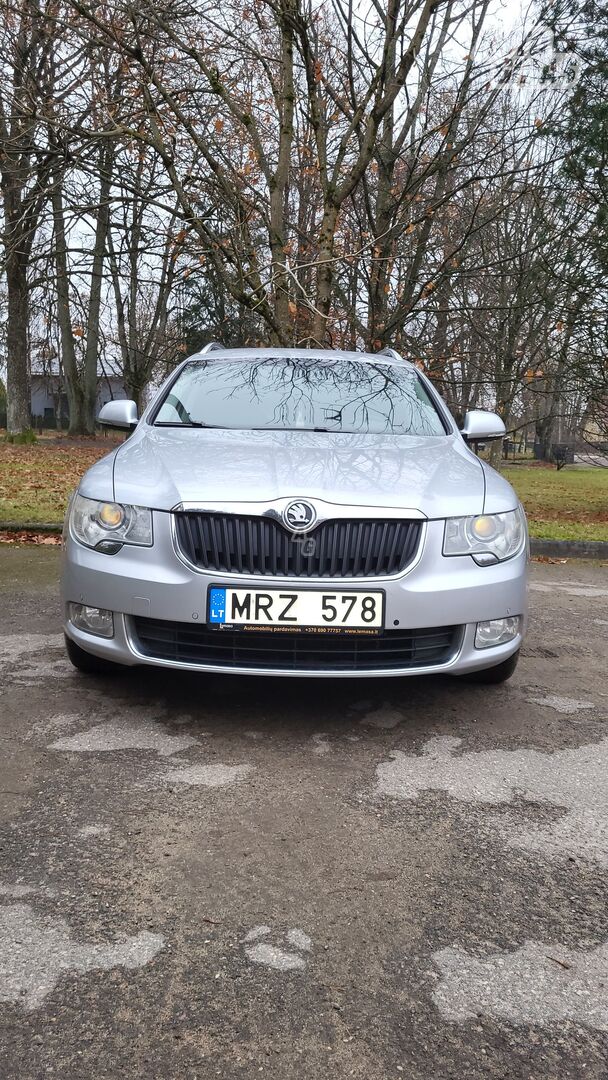 Skoda Superb 2010 y Wagon