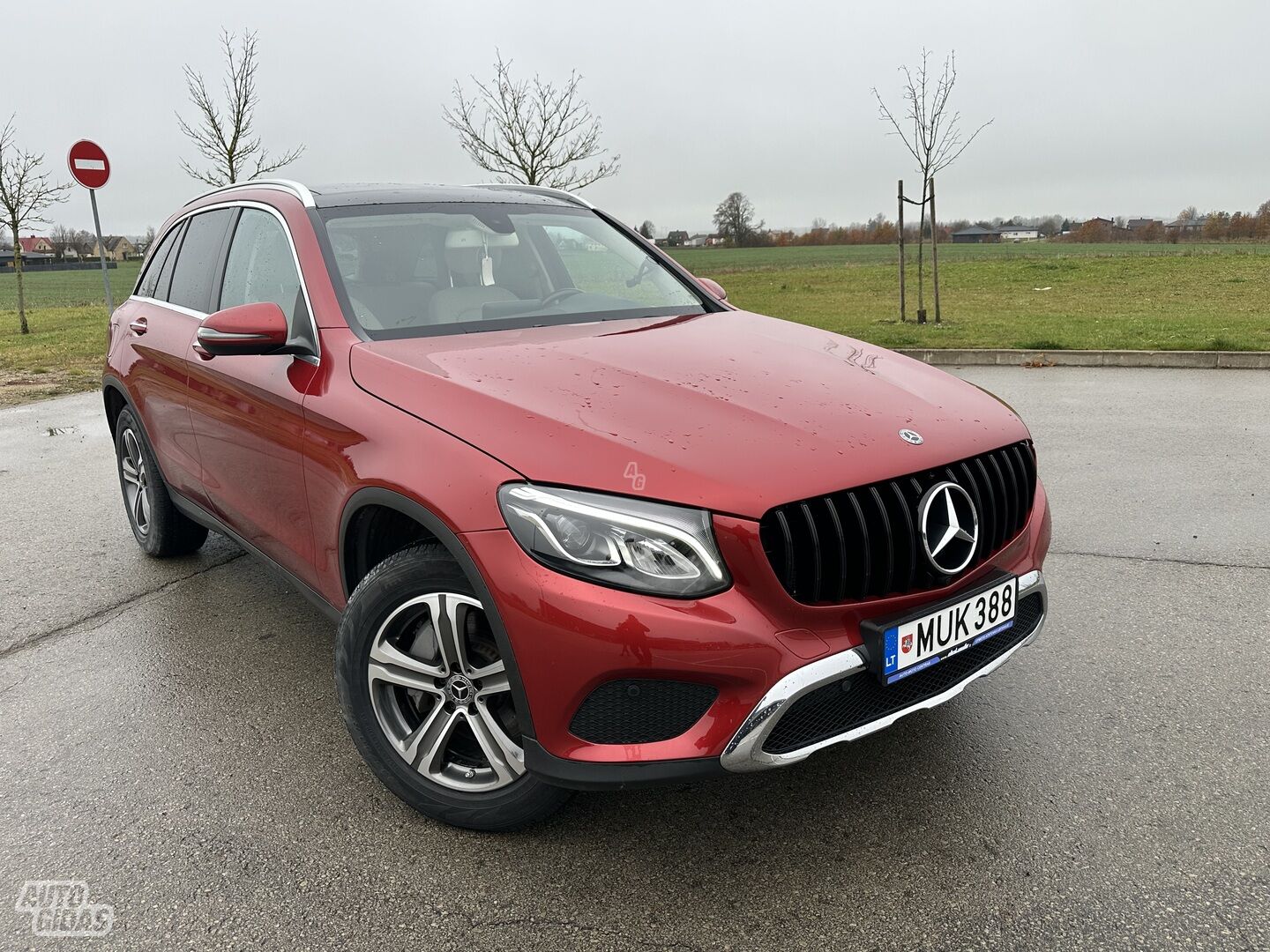 Mercedes-Benz GLC 300 X253 2017 y