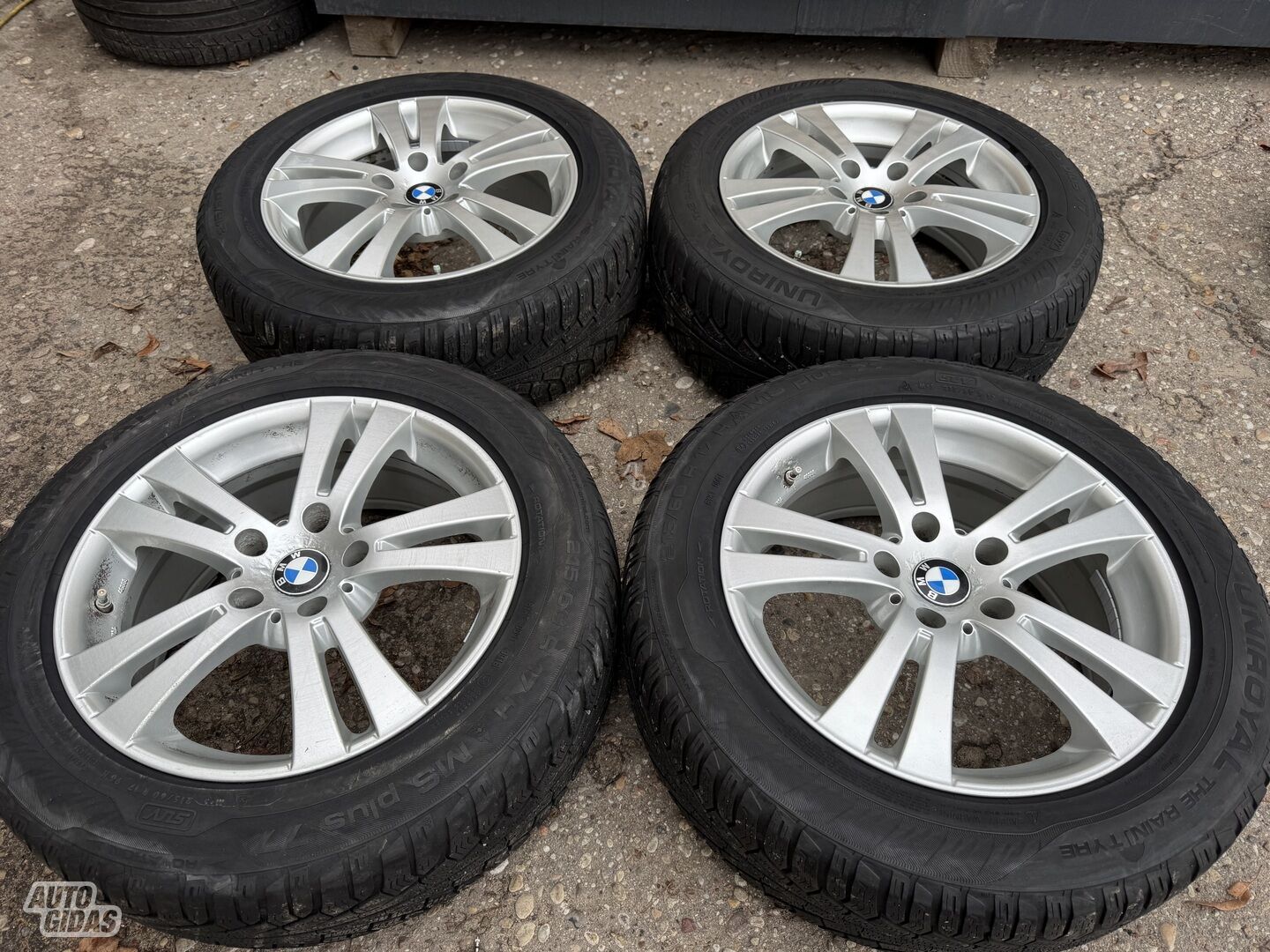 BMW Siunciam, 7.5J ET35 light alloy R17 rims