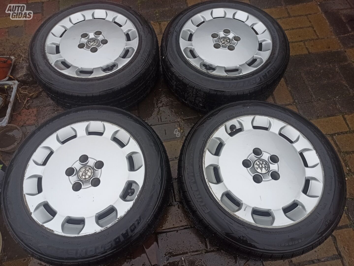 VW Audi light alloy R16 rims