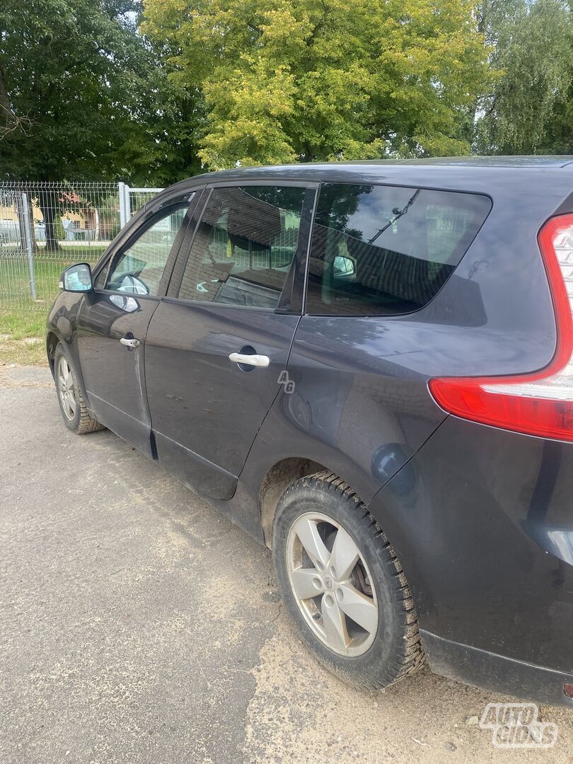 Renault Grand Scenic III 2009 m