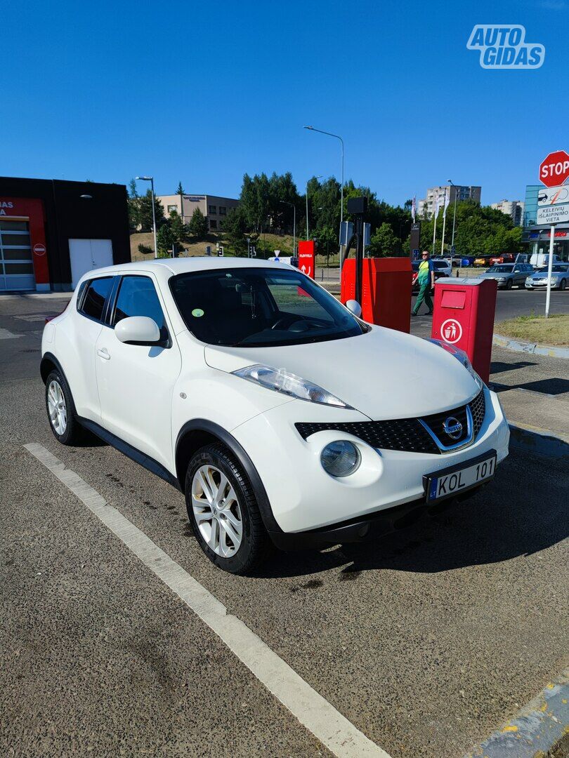 Nissan Juke 2012 y Off-road / Crossover