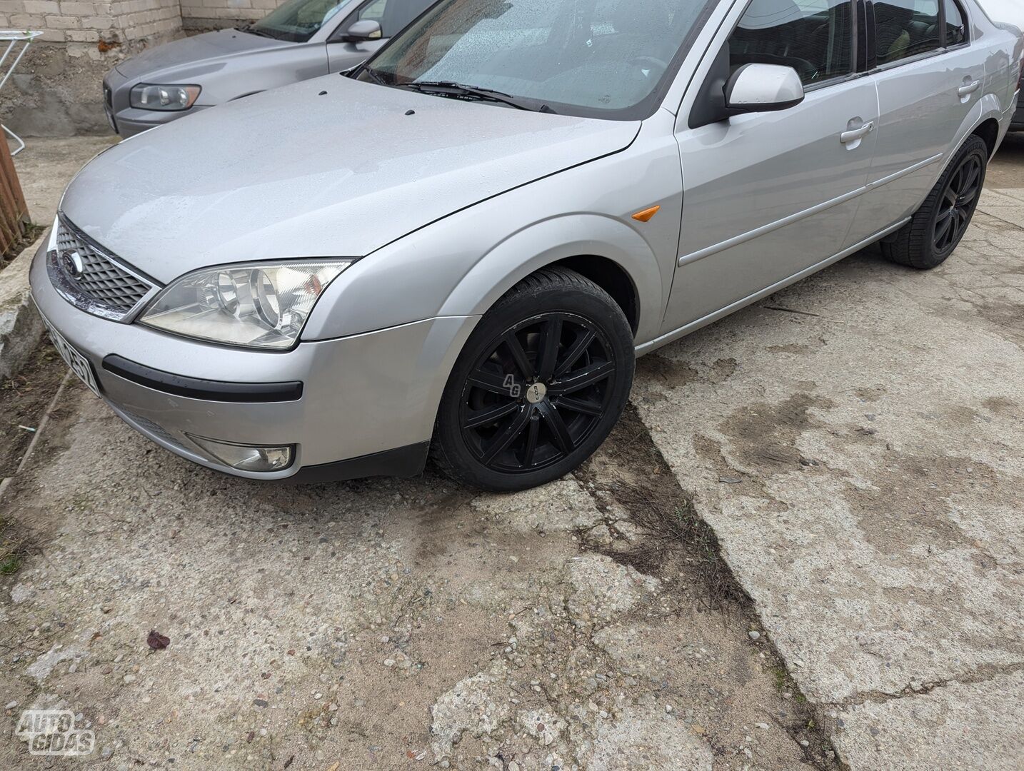 Ford Mondeo II 2001 y