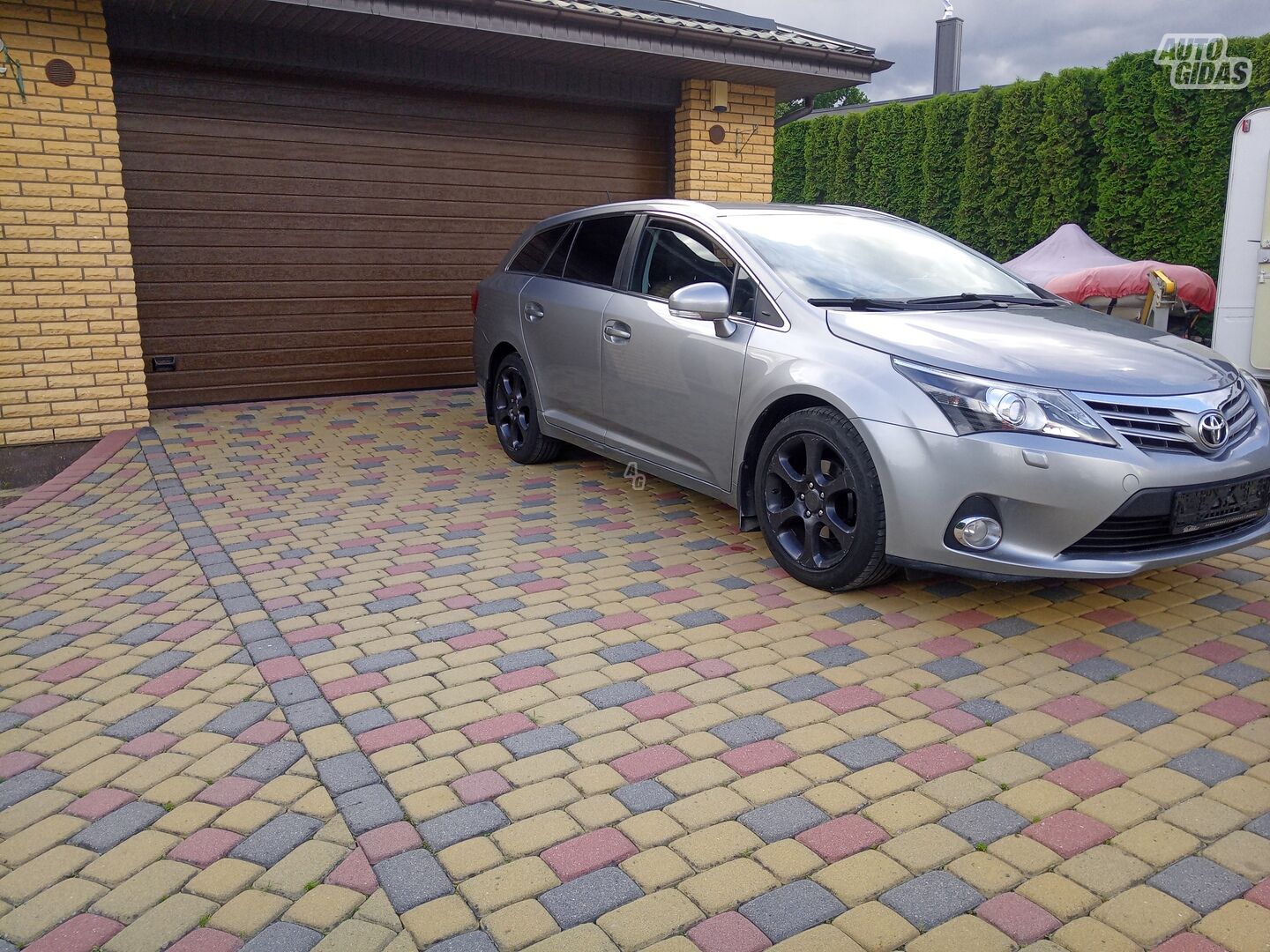 Toyota Avensis III D-4D Sol 2012 m