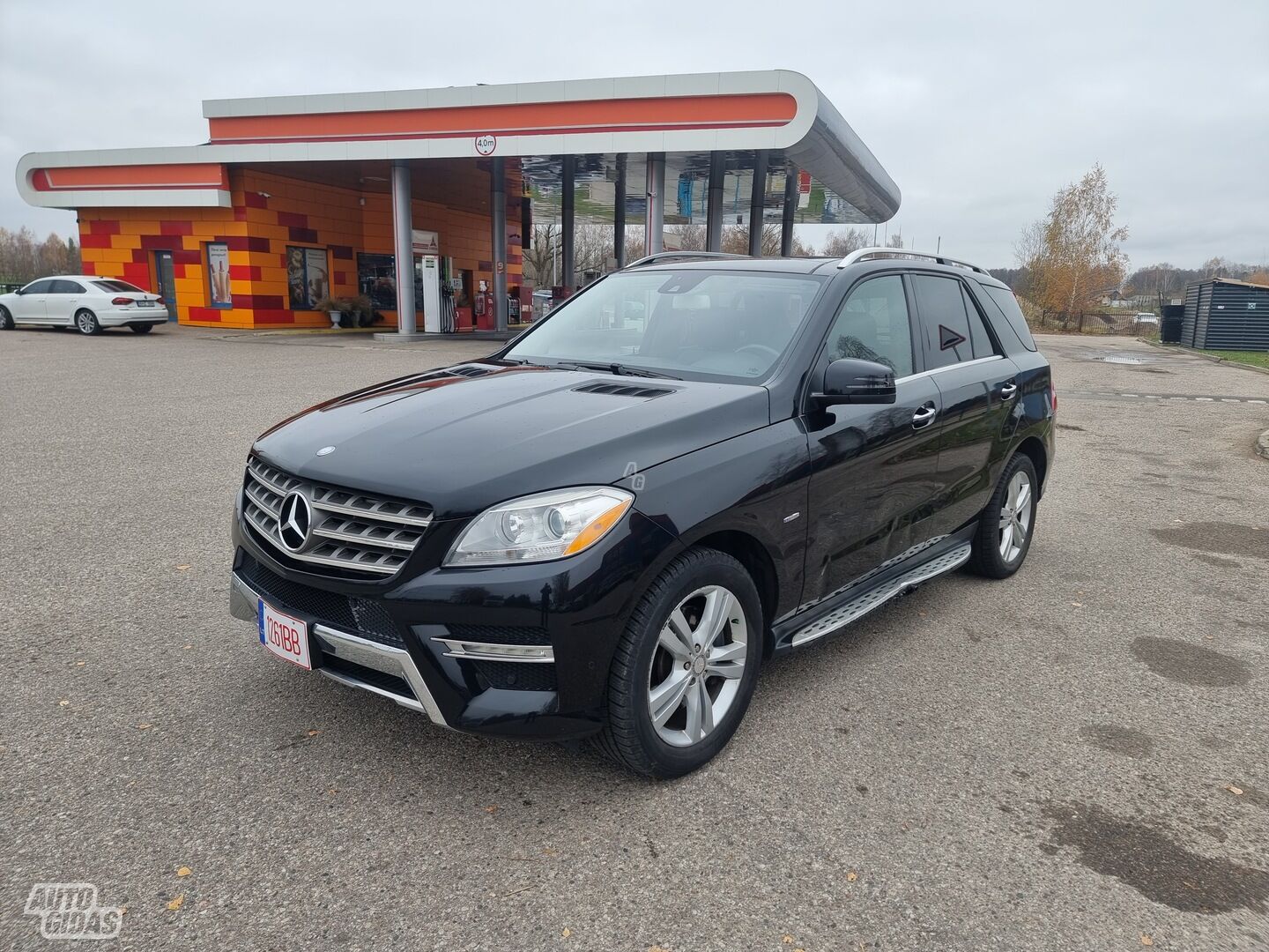 Mercedes-Benz ML 350 2012 г Внедорожник / Кроссовер