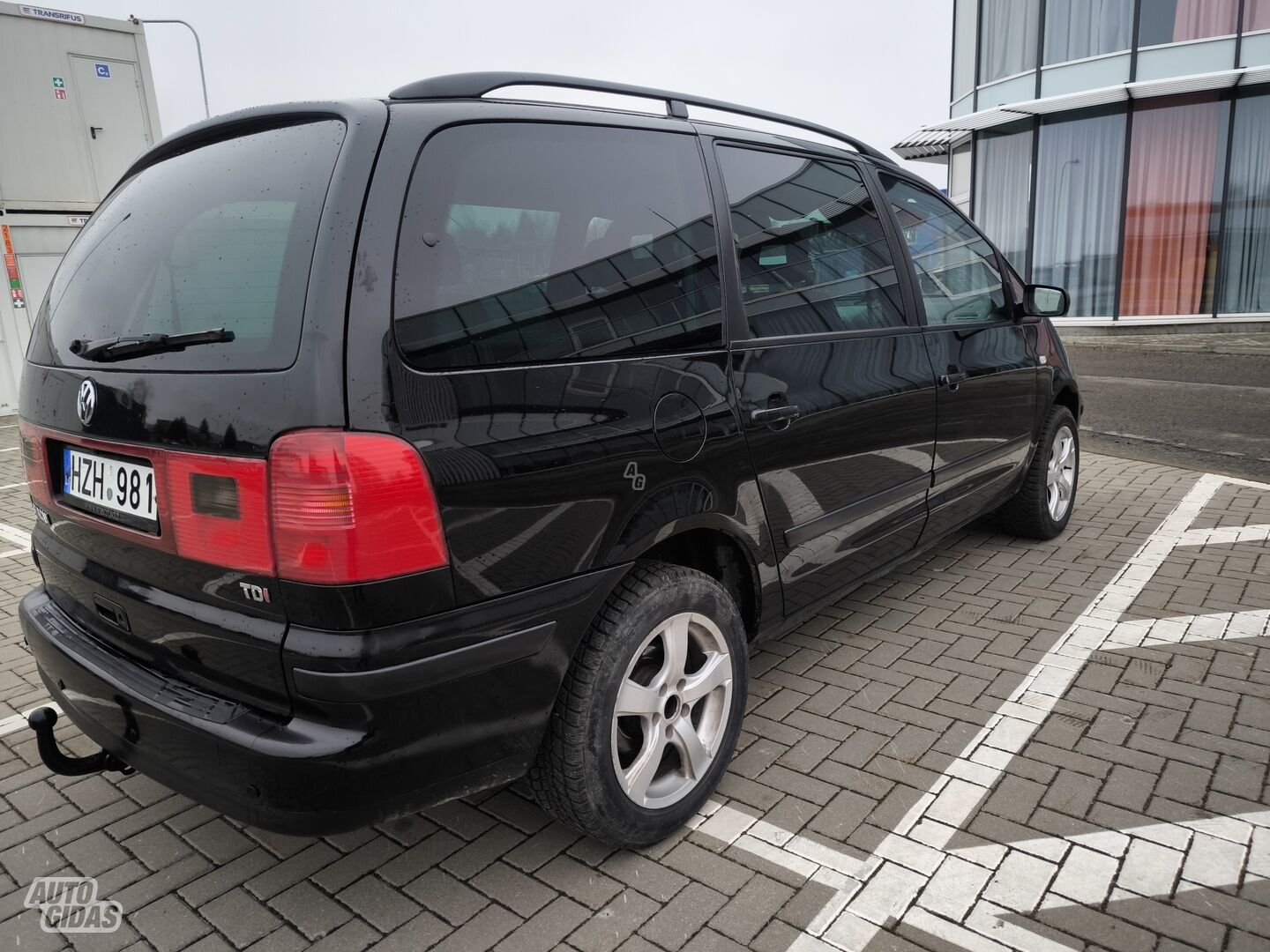 Volkswagen Sharan 23995 2003 m