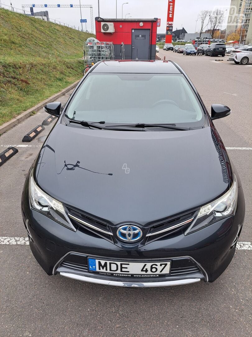 Toyota Auris II 2013 г