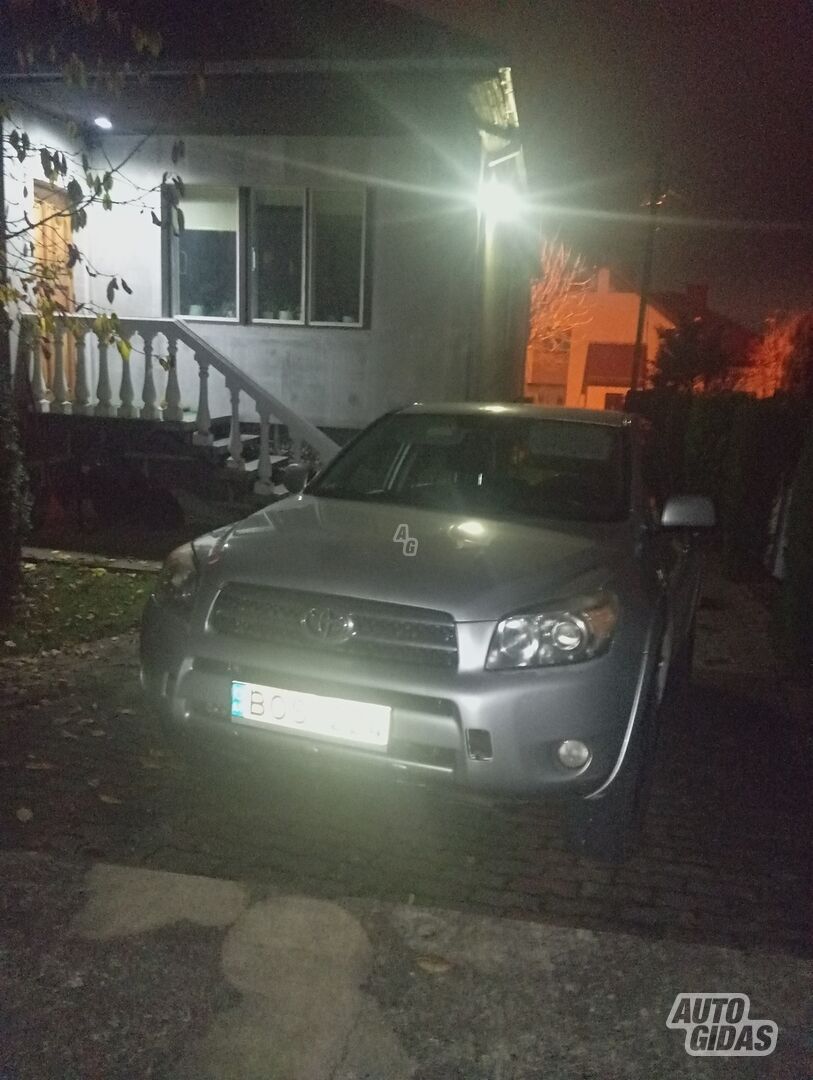 Toyota RAV4 2006 г Внедорожник / Кроссовер