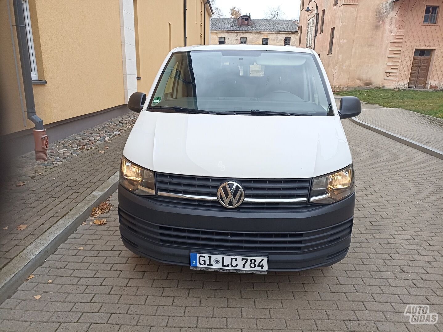 Volkswagen Transporter T6 2018 y