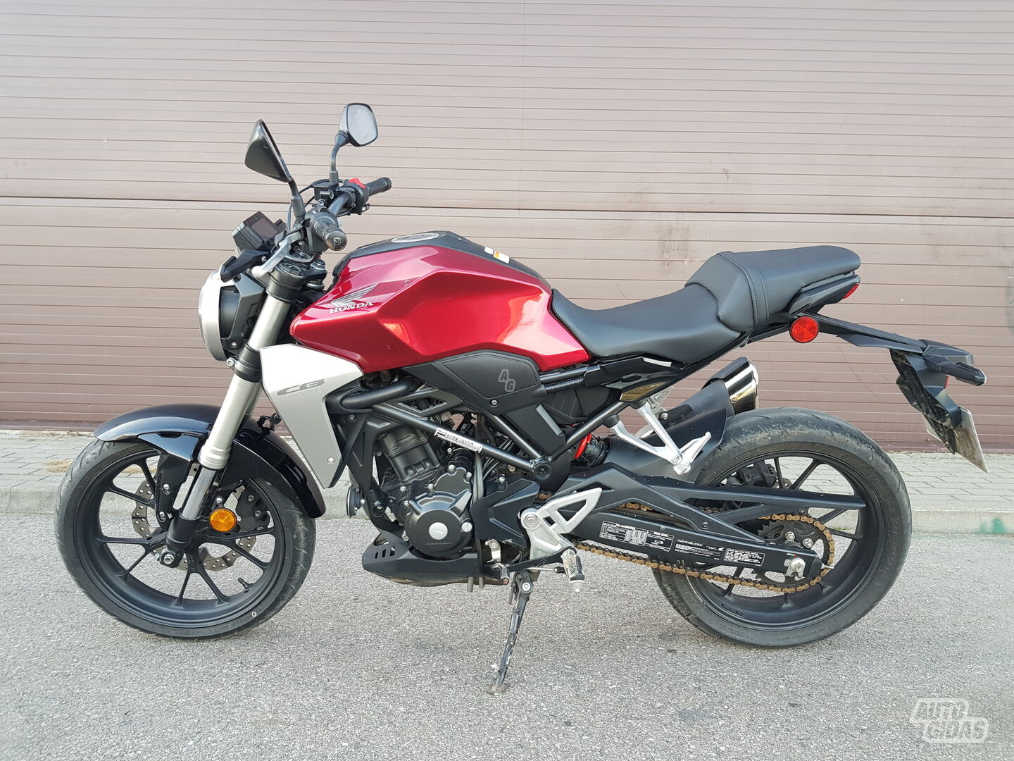 Honda CB300R 2019 y Classical / Streetbike motorcycle