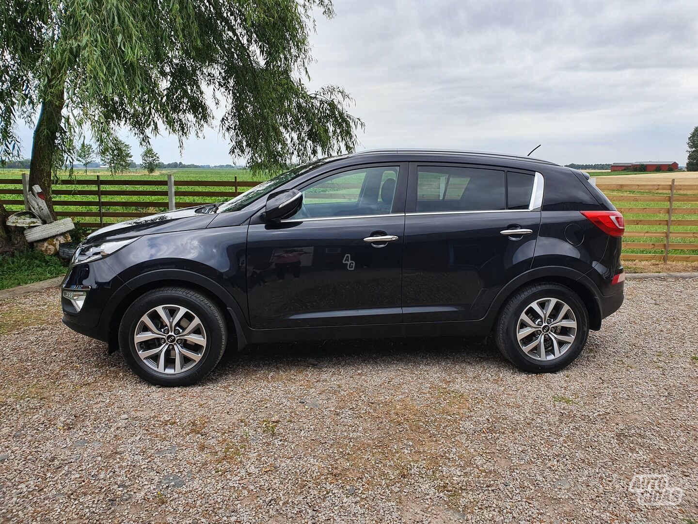 Kia Sportage 2011 y Off-road / Crossover