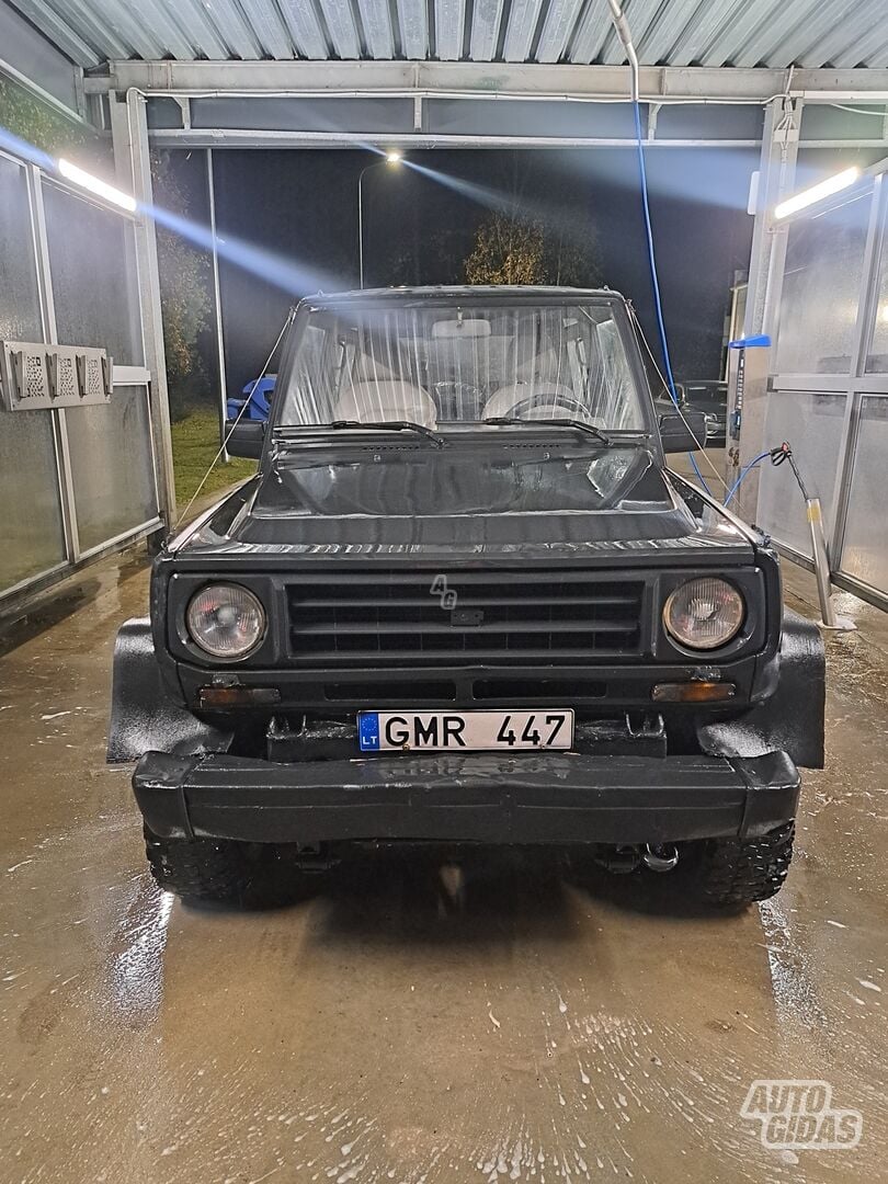 Daihatsu Rocky 1987 m Visureigis / Krosoveris