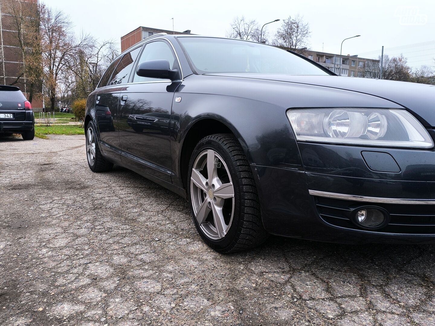 Audi A6 2005 m Universalas