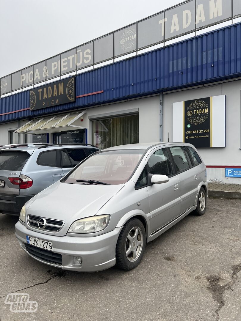 Opel Zafira OPC 2002 y