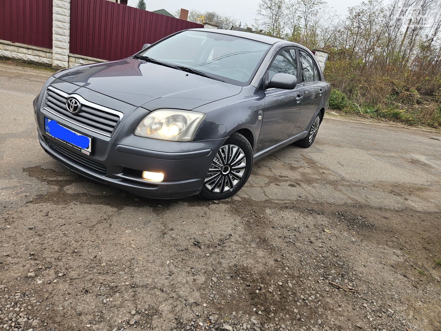 Toyota Avensis II 2005 m