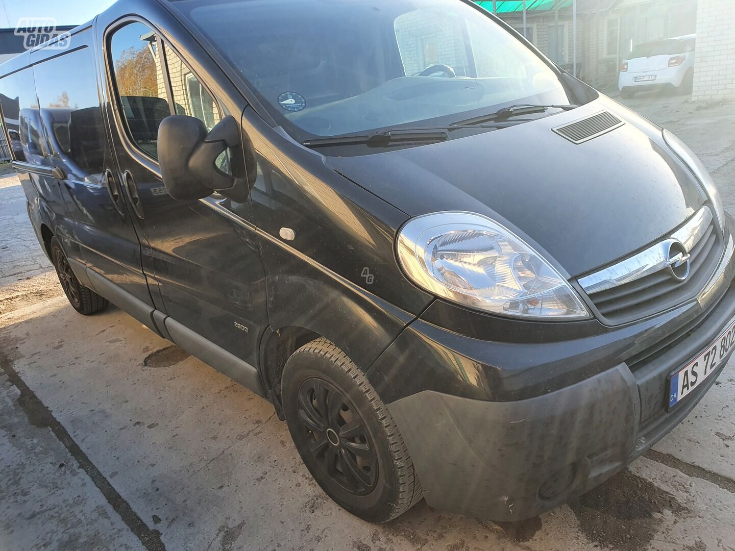 Opel Vivaro 2014 y Heavy minibus