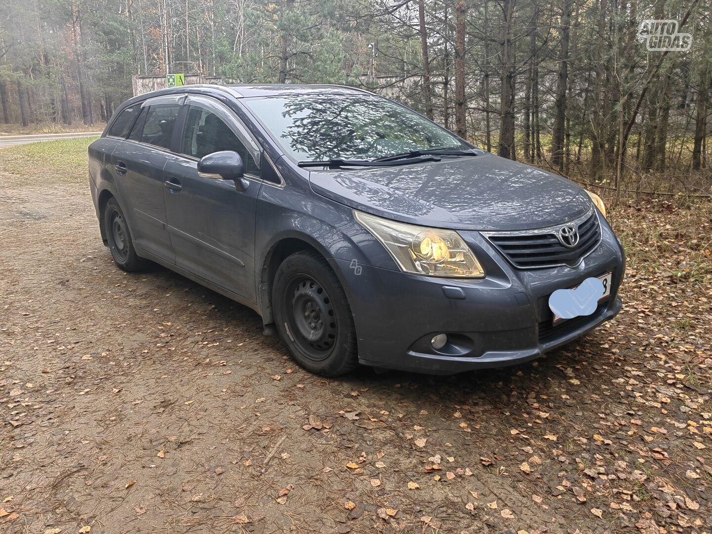 Toyota Avensis 2010 г Универсал