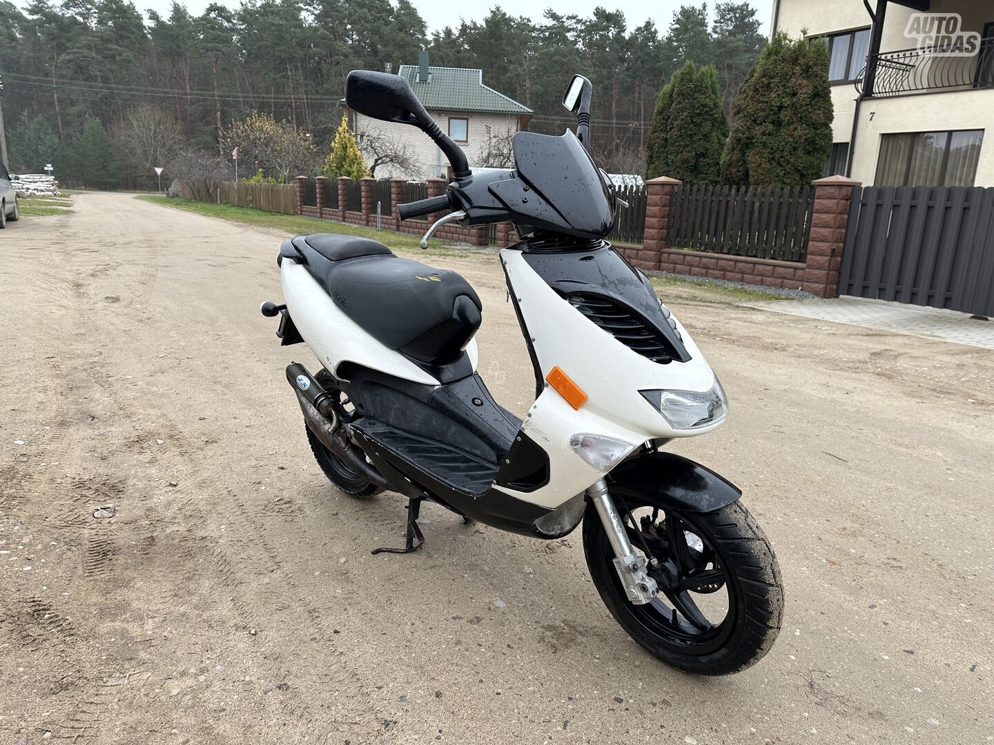 Aprilia SR 1998 г Мотороллер / Мопед