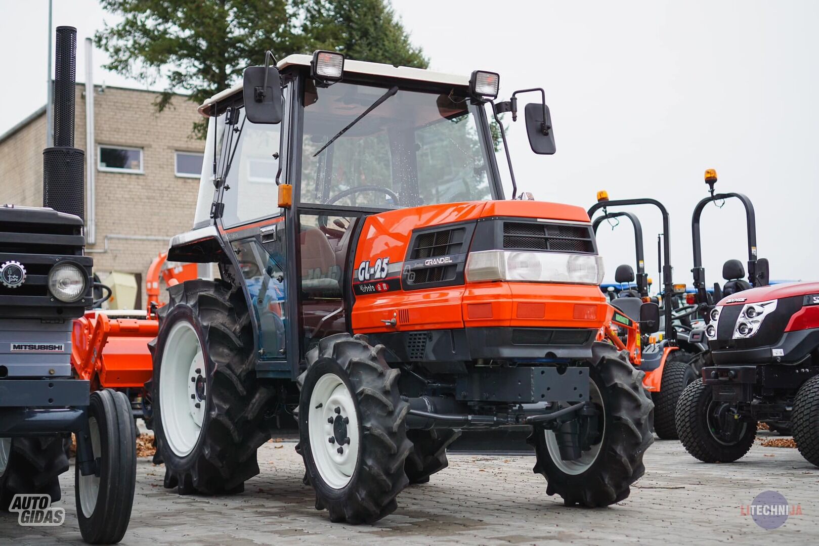 Kubota GL-25 1992 m Traktorius