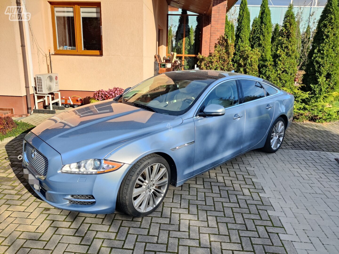 Jaguar XJ 2013 г Седан