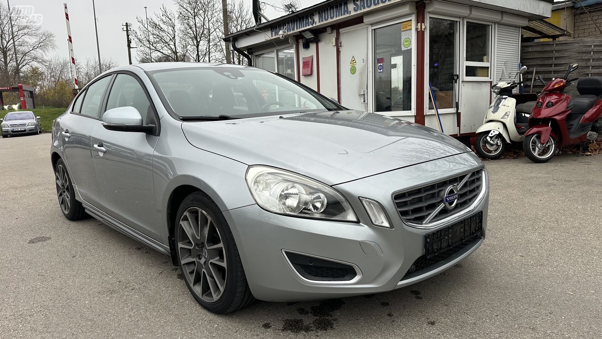 Volvo S60 2011 y Sedan