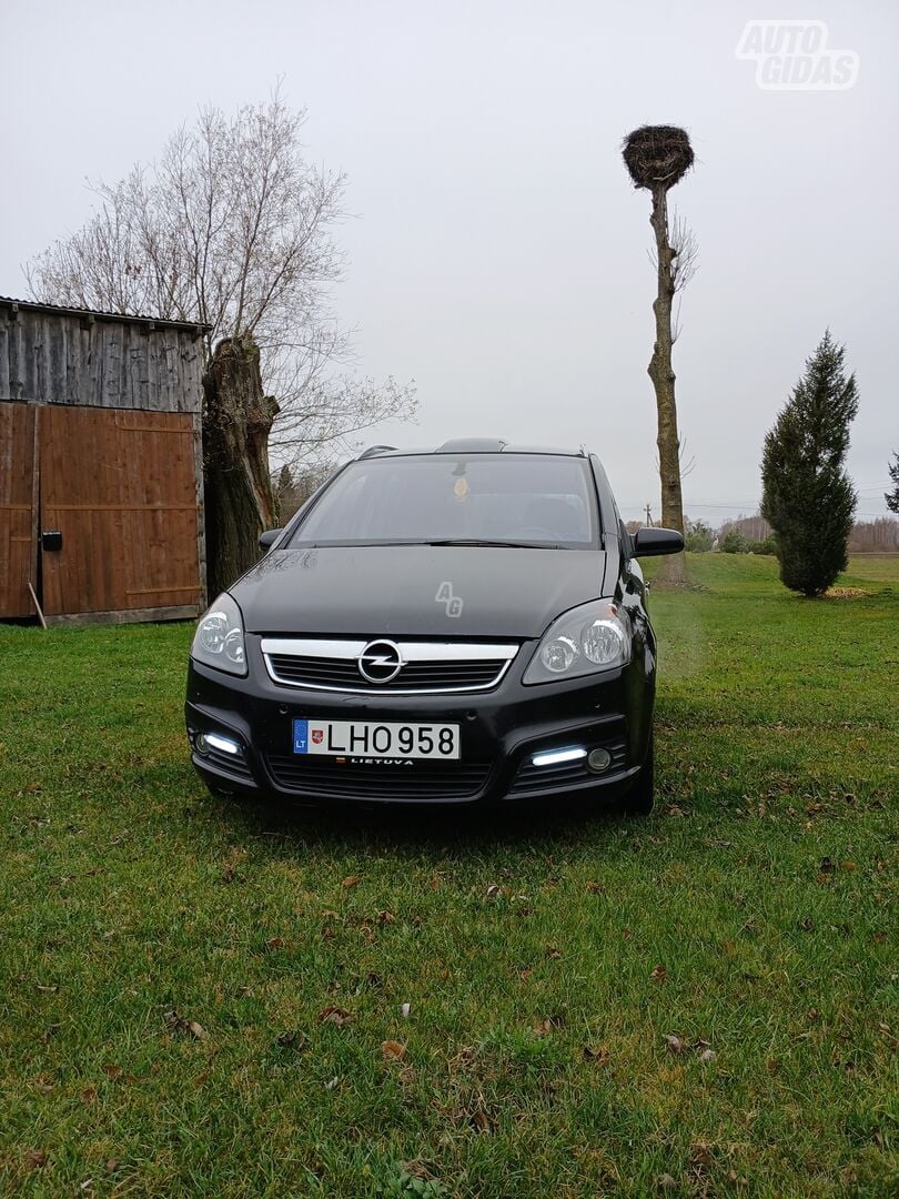 Opel Zafira 2006 y Van