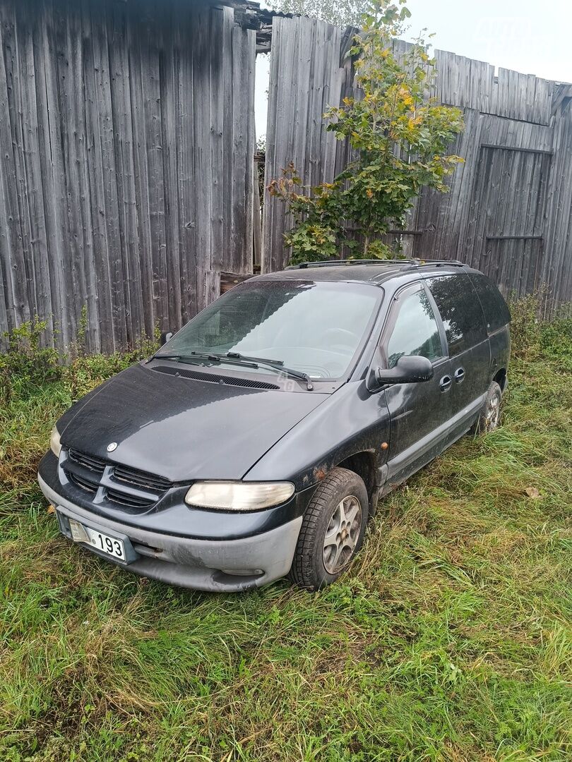 Chrysler Grand Voyager III 1998 m dalys