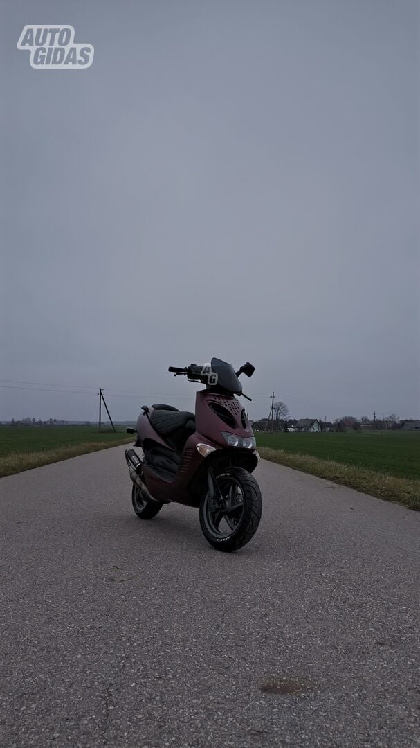 Aprilia SR 2009 y Scooter / moped