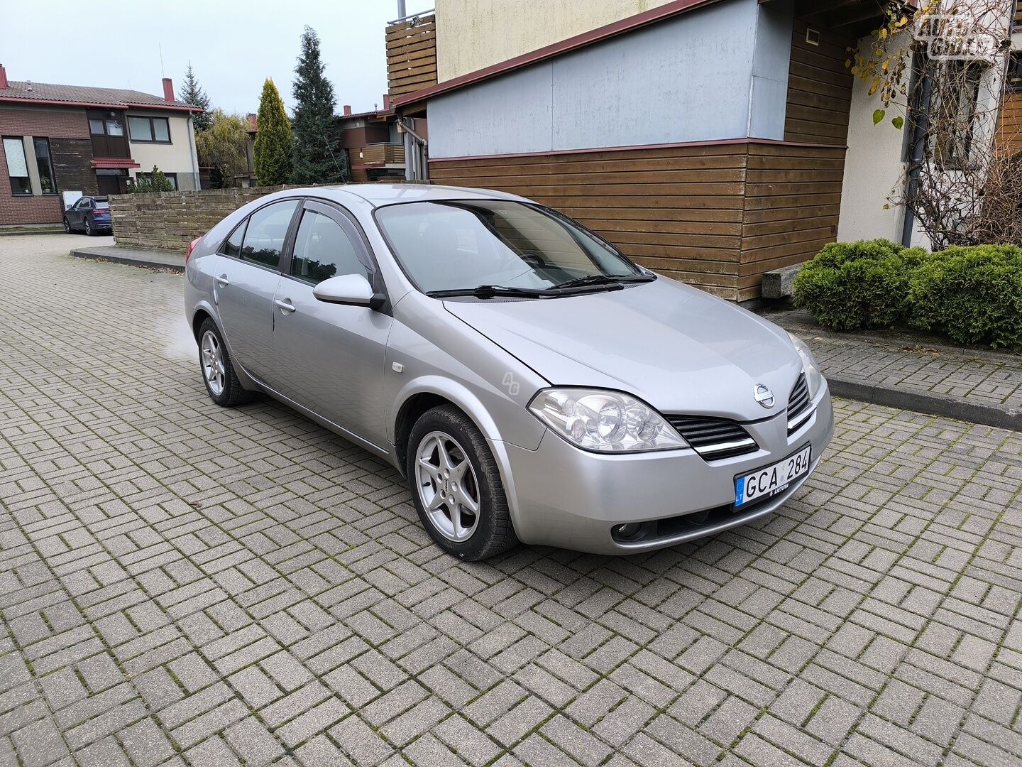 Nissan Primera 2003 г Хэтчбек