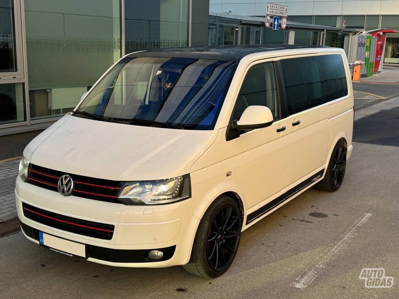 Volkswagen Multivan 2011 m Keleivinis mikroautobusas