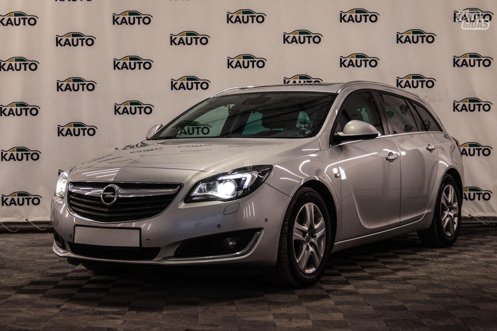 Opel Insignia 2015 m Universalas