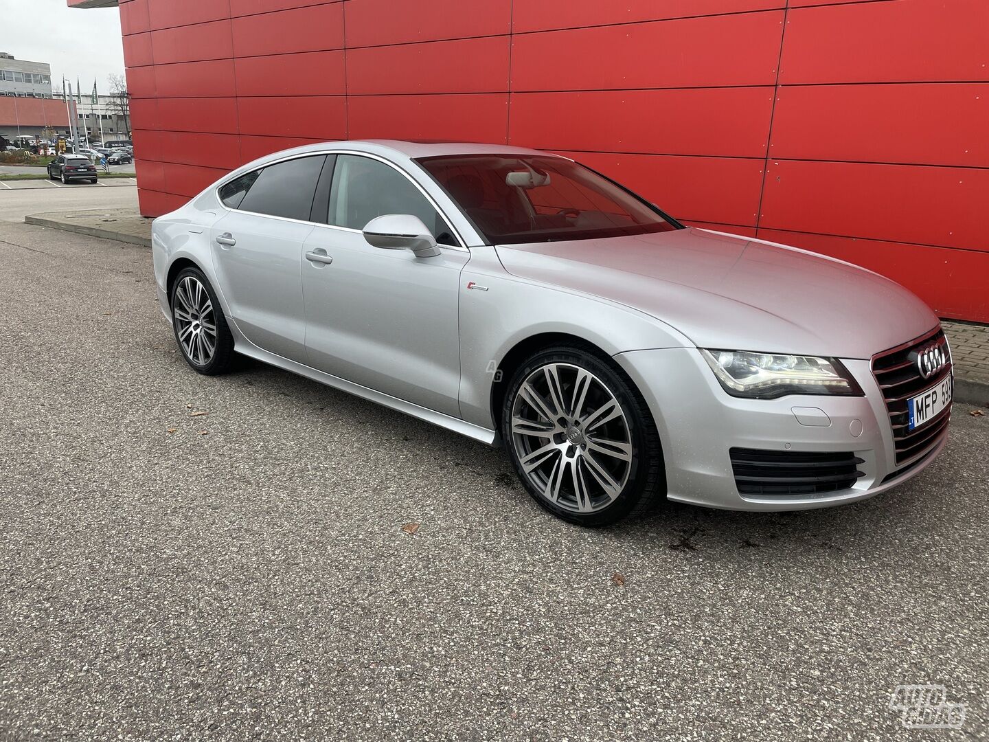 Audi A7 2013 г Хэтчбек