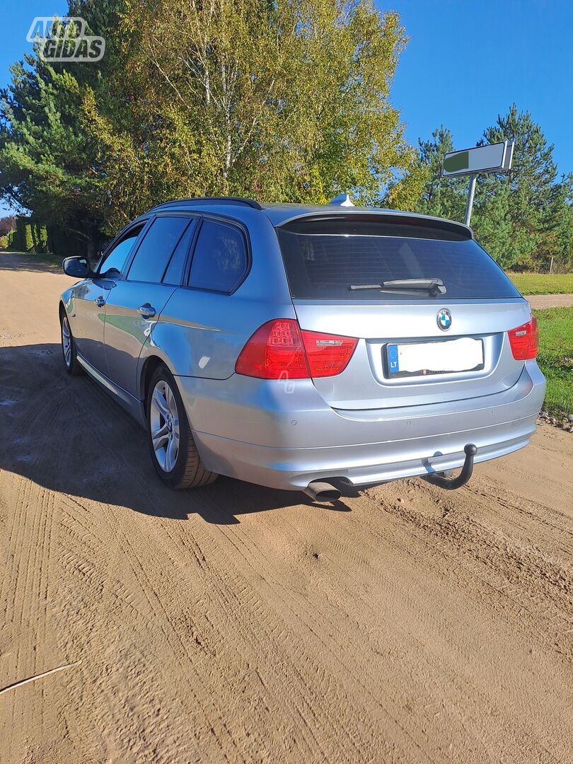 Bmw 318 2010 г Универсал