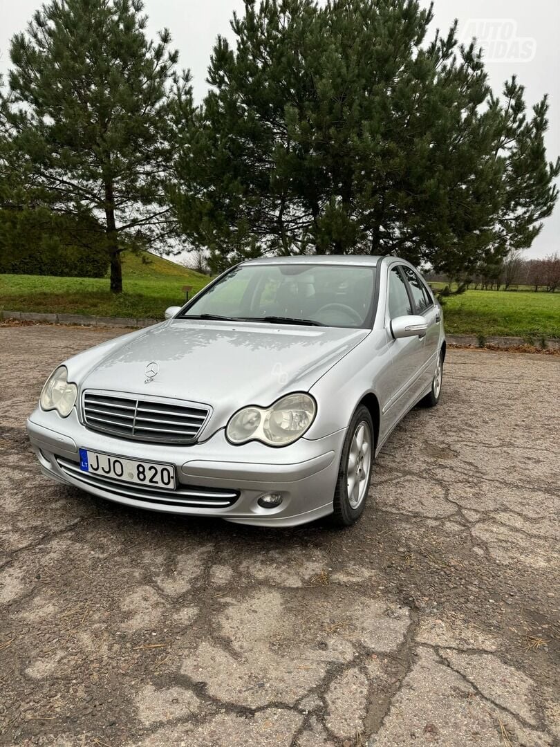 Mercedes-Benz C 200 W203 2005 m