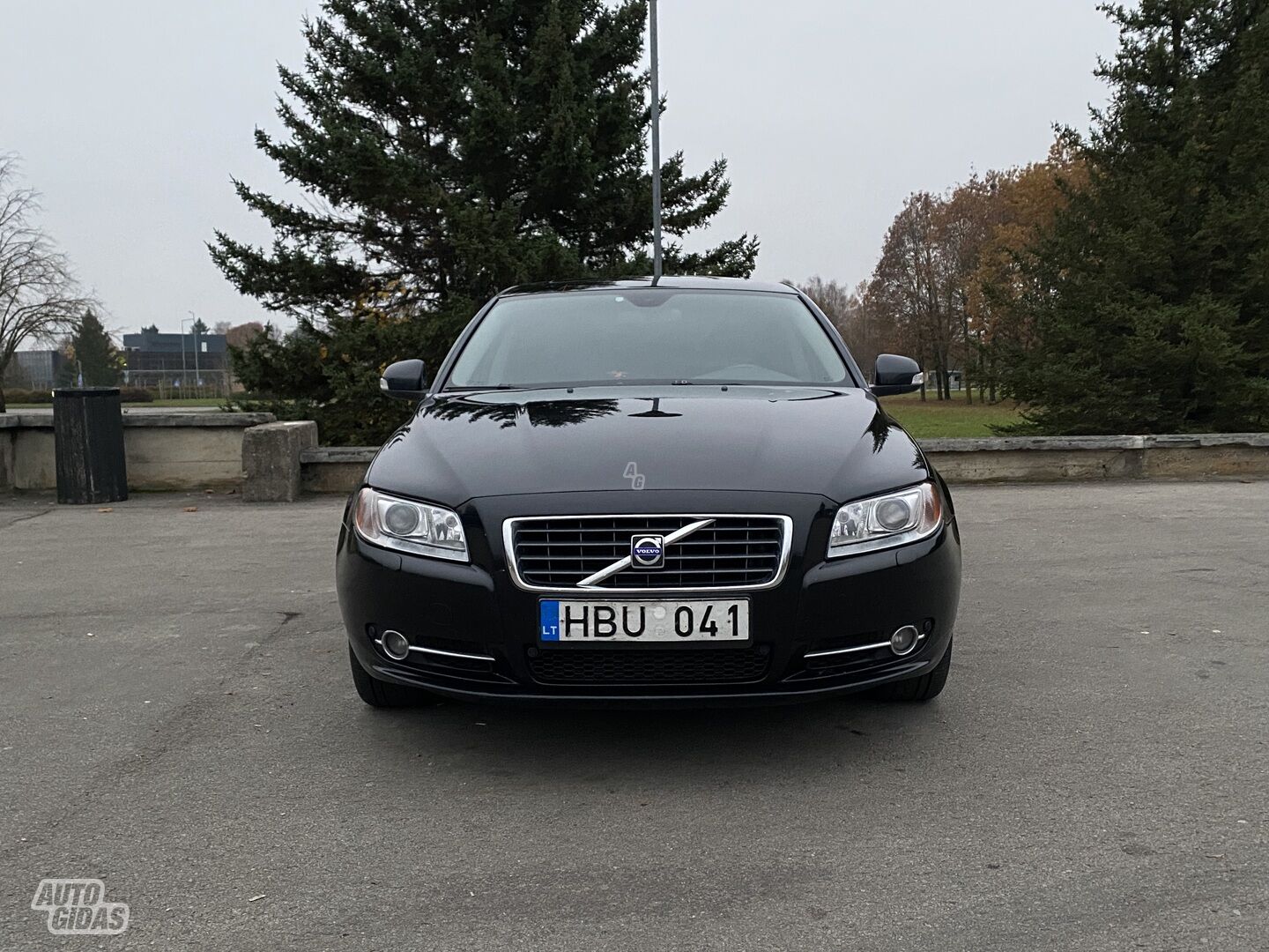 Volvo S80 II 2010 y