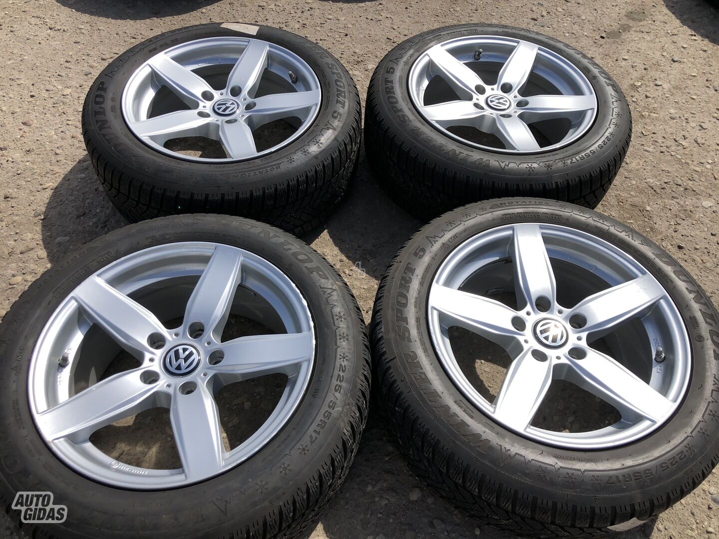 Volkswagen Siunciam, 7.5J ET35 Transporter light alloy R17 rims