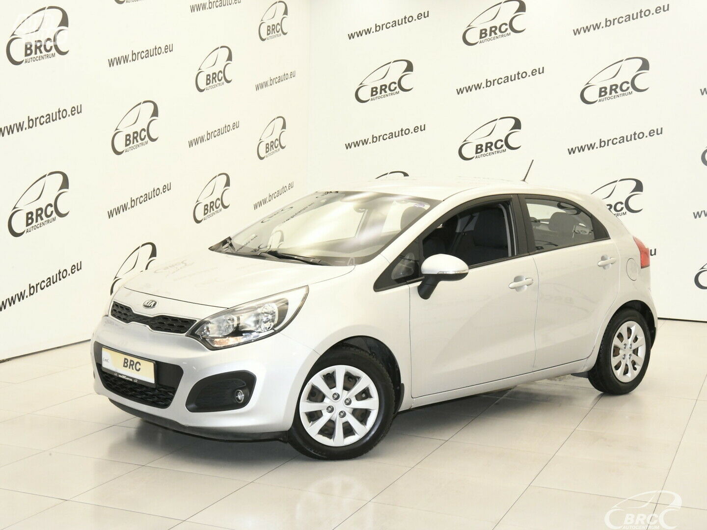 Kia Rio 1.1 CDRi 2014 y