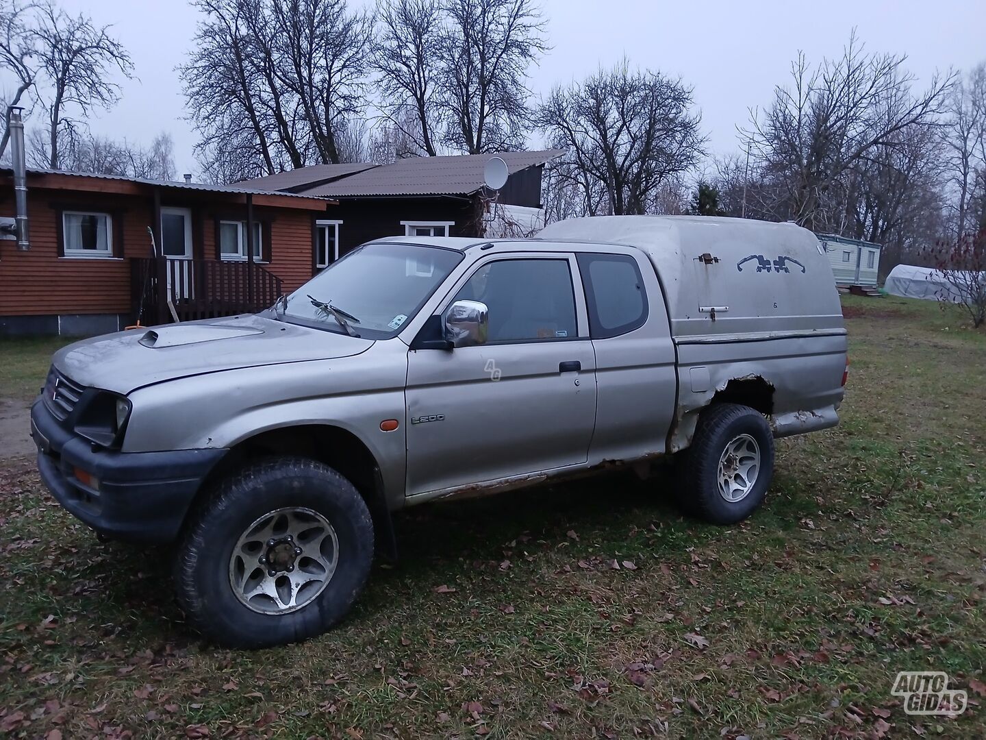 Mitsubishi L200 III 2000 y