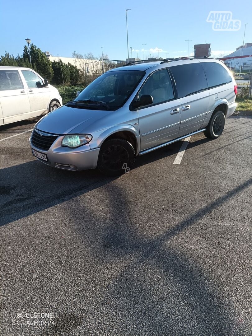 Chrysler Town & Country 2003 m Vienatūris