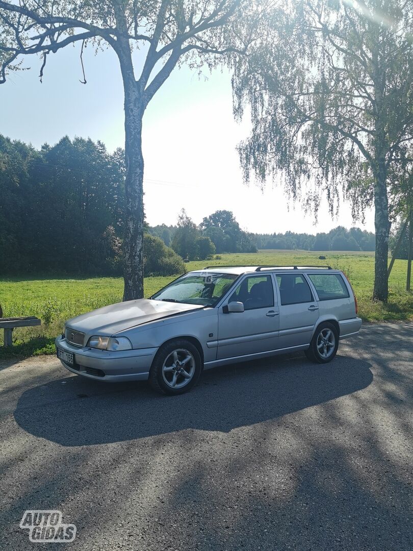 Volvo V70 1999 y Wagon