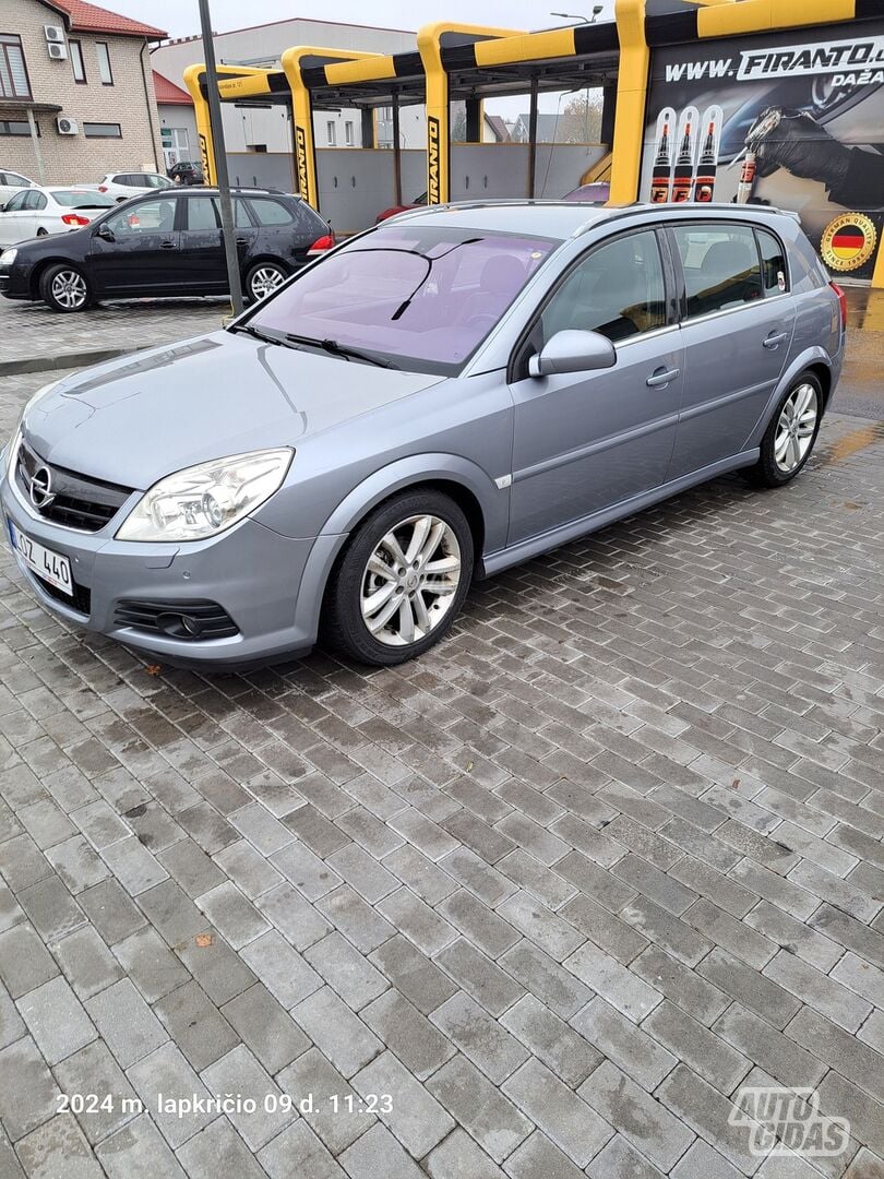 Opel Signum 2006 y Hatchback