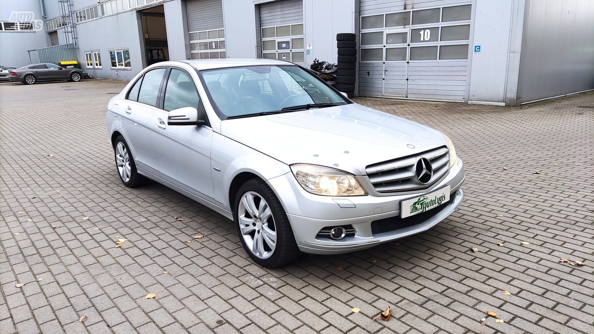 Mercedes-Benz C 200 2009 y Sedan