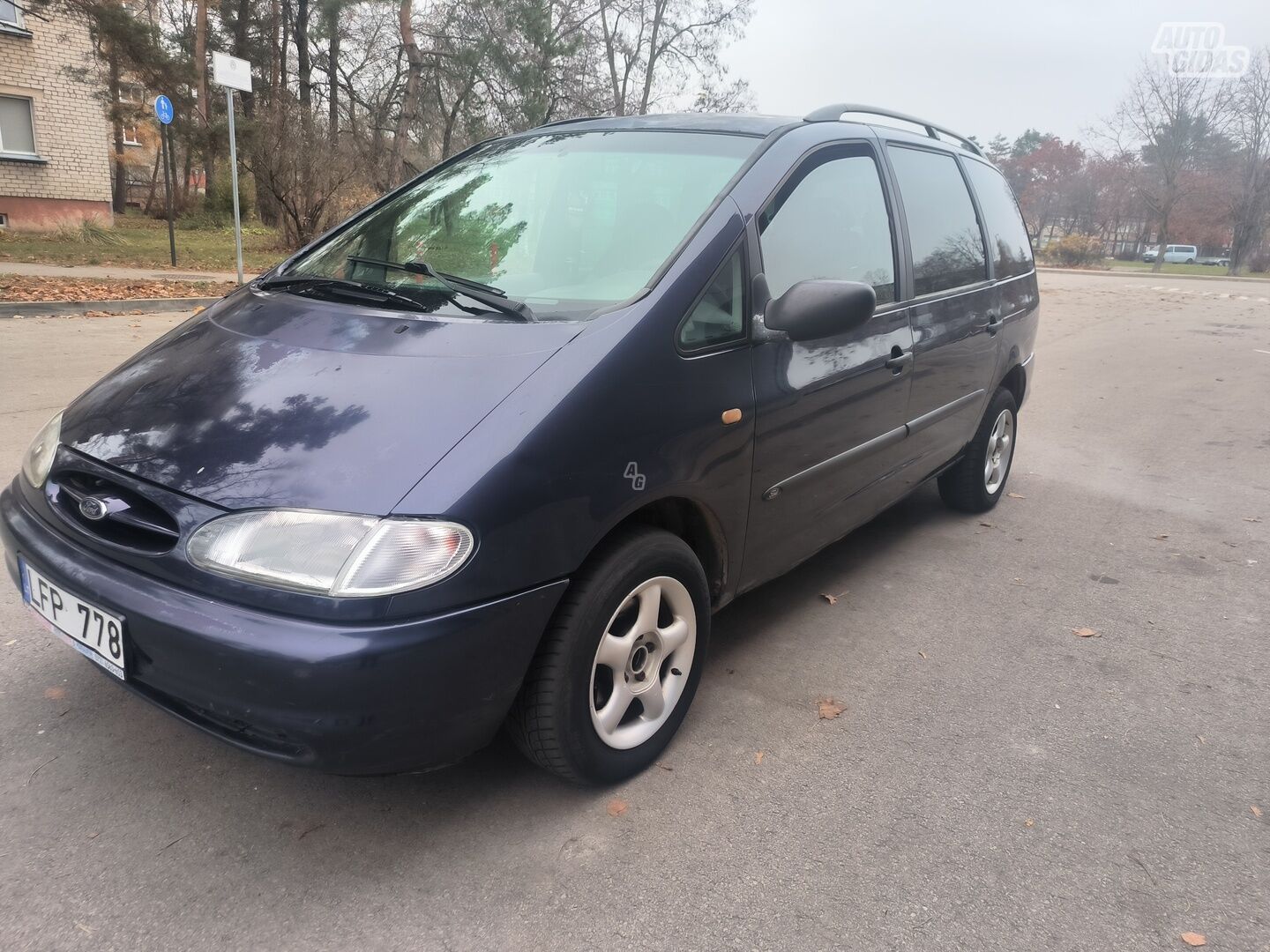 Ford Galaxy 2000 г Минивэн